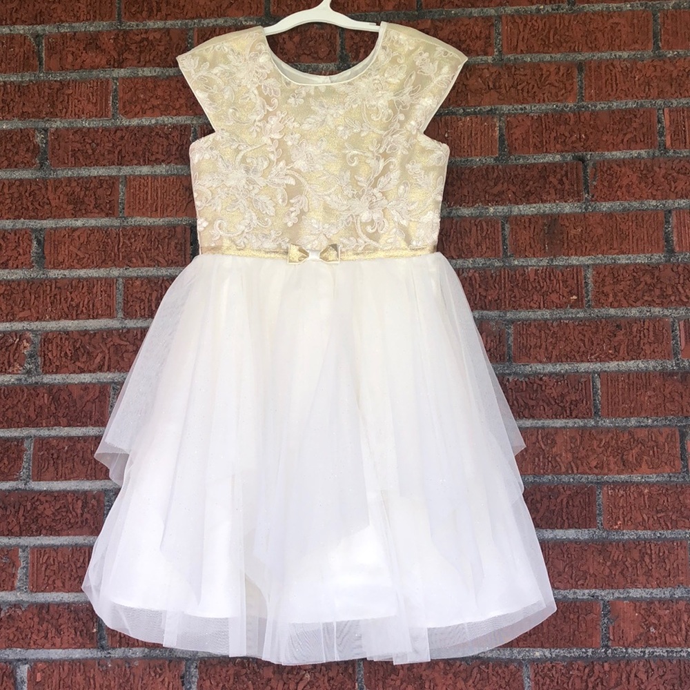 JONA MICHELLE GIRLS GOLD WITH LACE & TULLE DRESS